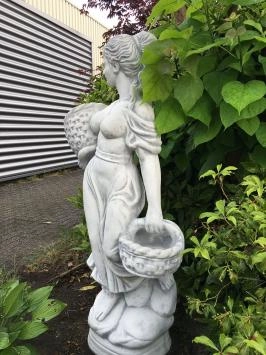 Frau mit Körben - Steinstatue - 138 cm - detailreich